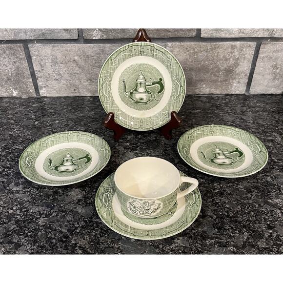 Vintage Royal The Old Curiosity Shop 1 Flat Cup 4 Saucers (5 Pcs) Hinges Tea Pot - Picture 1 of 7